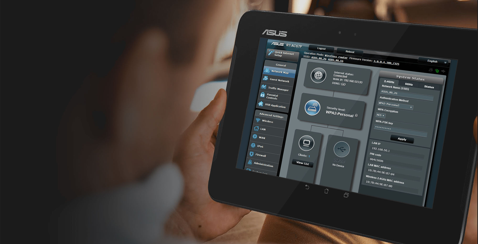 ASUS RT-AC67P features ASUSWRT dashboard UI which helps you to manage your internect status easily.